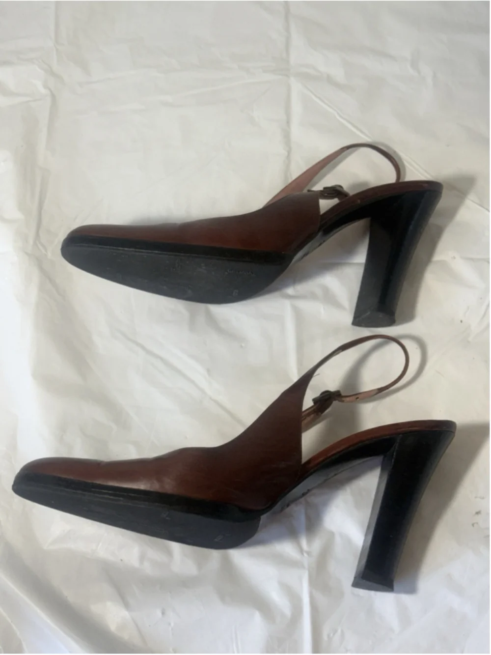 GUCCI Slingback Heels Closed Toe Brown Leather Shoes Sandals US 7 EU 37 C
